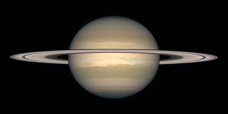 Bestand:800px-Saturn from Hubble.jpg