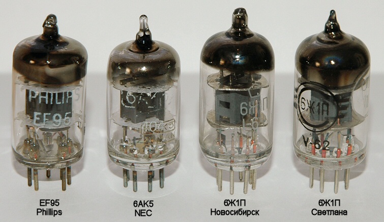Bestand:6AK5 vacuum tubes.jpg