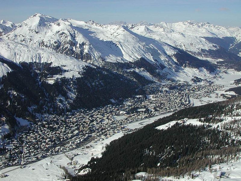 Bestand:800px-Luftbild Davos.jpg