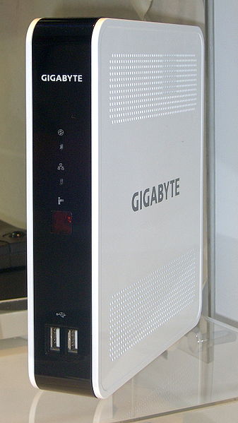 Bestand:337px-2008Computex Gigabyte Glee Cube MBA-00 IPTV Box`.jpg
