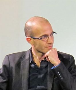 Harari in 2017