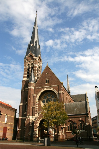 Bestand:Culemborg - Markt 50 - Sint Barbarakerk.JPG