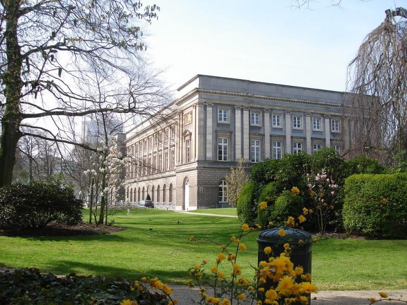Bestand:Palais d’Academies, Bruxelles.jpg
