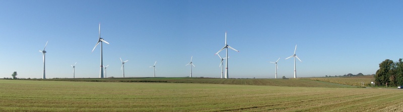 Bestand:11 turbines E-126 7,5MW wind farm Estinnes Belgium.jpg