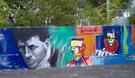 Graffiti ter nagedachtenis aan Herman Brood te Delft, 2001