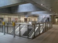 De tussen etage van het Metrostation